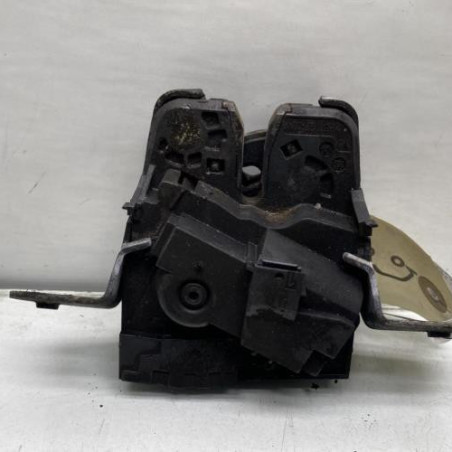 Serrure de coffre MERCEDES CLASSE GLA 156