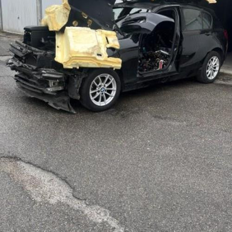 Bouton de warning BMW SERIE 1 F20 Photo n°4