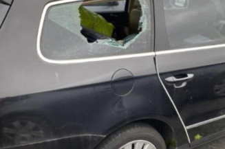 Boitier air bag VOLKSWAGEN PASSAT 5