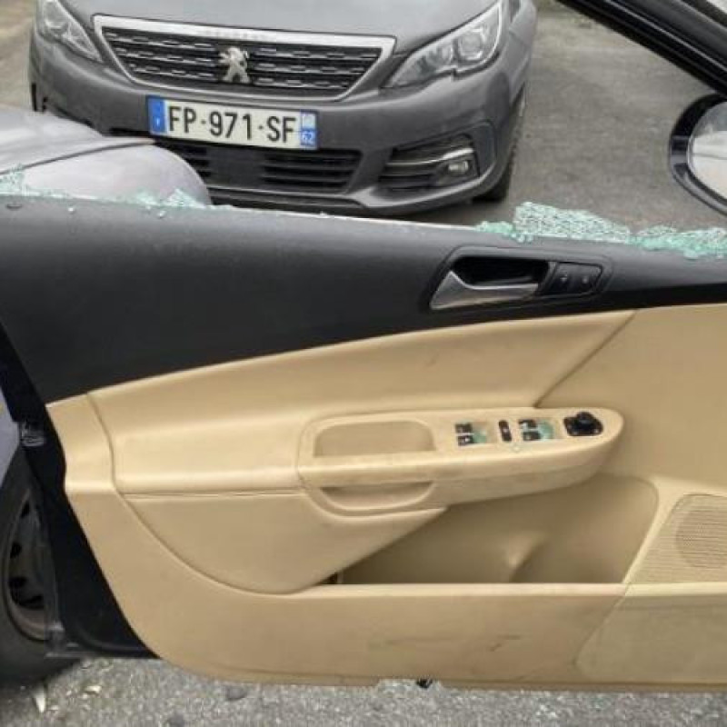 Boitier air bag VOLKSWAGEN PASSAT 5 Photo n°14