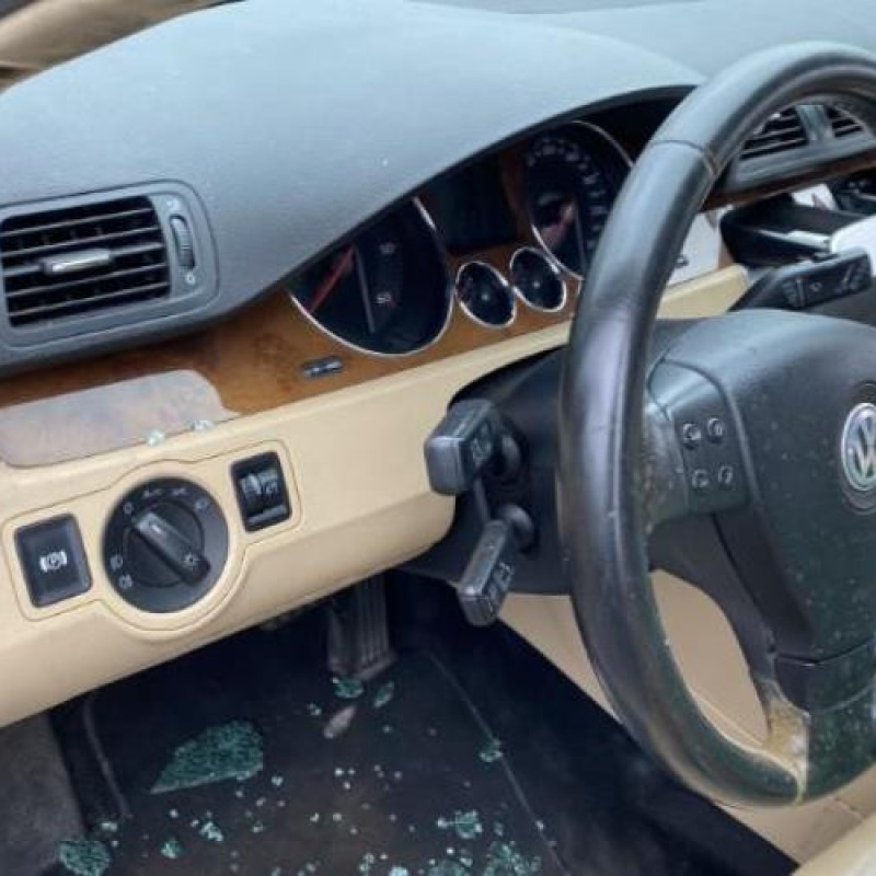 Boitier air bag VOLKSWAGEN PASSAT 5 Photo n°16