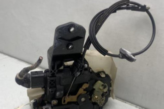 Serrure avant droit VOLKSWAGEN PASSAT 4
