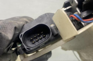 Serrure avant droit VOLKSWAGEN PASSAT 4