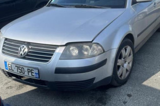 Serrure avant droit VOLKSWAGEN PASSAT 4