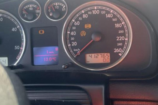 Serrure avant droit VOLKSWAGEN PASSAT 4