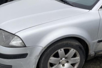 Serrure avant droit VOLKSWAGEN PASSAT 4