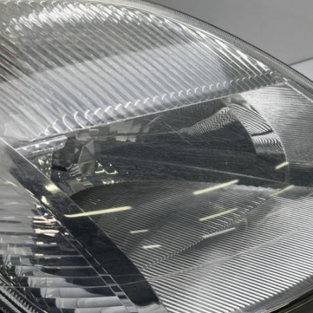 Optique avant principal droit (feux)(phare) FORD FIESTA 5