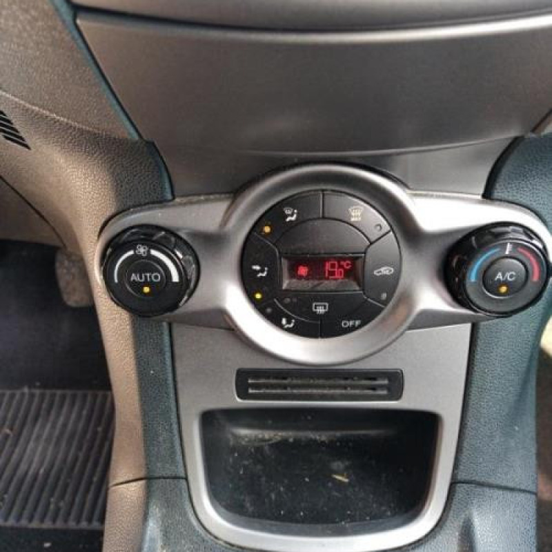 Ceinture arriere gauche FORD FIESTA 6 Photo n°8