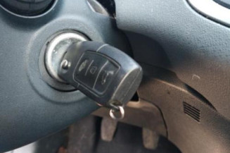 Ceinture arriere gauche FORD FIESTA 6