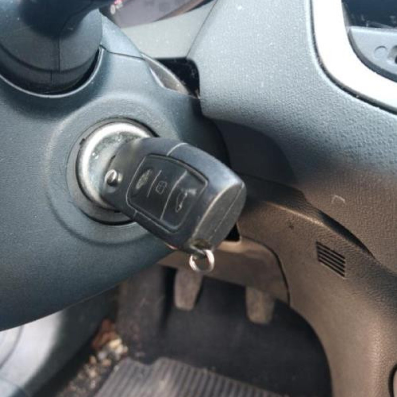Ceinture arriere gauche FORD FIESTA 6 Photo n°9