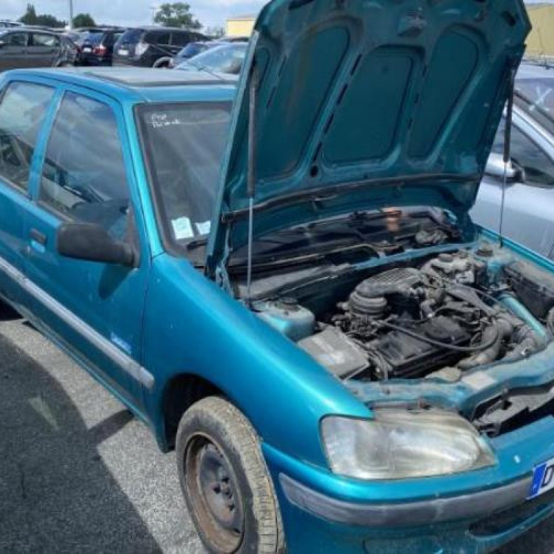 Vitre avant gauche PEUGEOT 106 Photo n°7