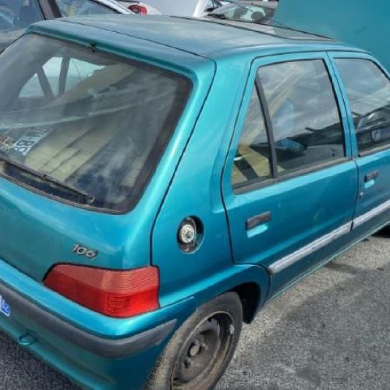 Vitre avant gauche PEUGEOT 106 Photo n°10