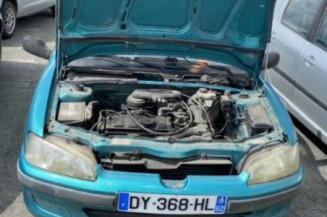 Vitre avant gauche PEUGEOT 106