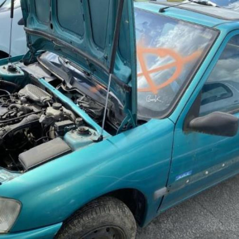 Vitre avant gauche PEUGEOT 106 Photo n°15