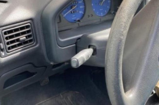 Vitre avant gauche PEUGEOT 106
