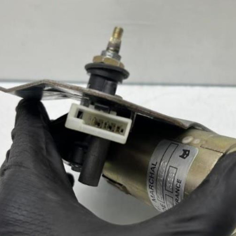 Moteur essuie glace arriere RENAULT SUPER 5 Photo n°4