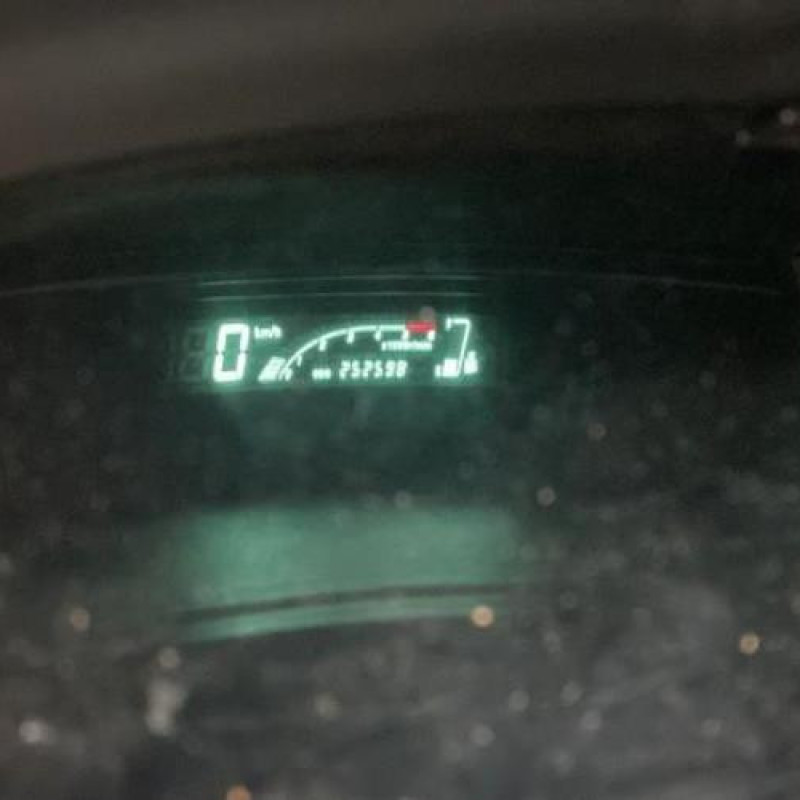 Moteur essuie glace arriere TOYOTA YARIS 1 Photo n°20