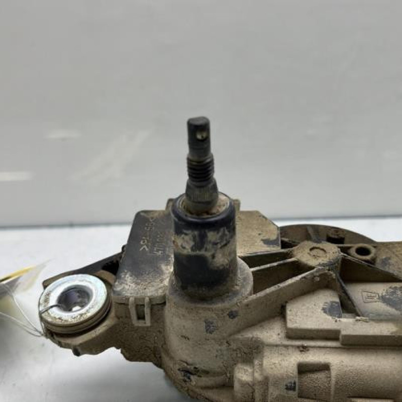 Moteur essuie glace arriere VOLKSWAGEN CADDY 4 Photo n°2