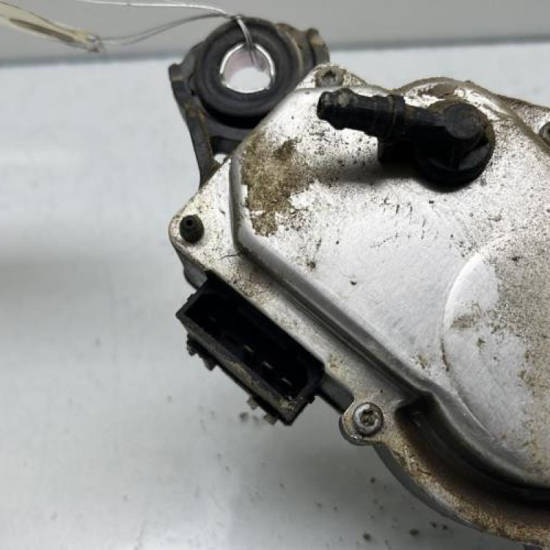 Moteur essuie glace arriere VOLKSWAGEN CADDY 4 Photo n°5