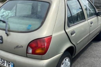 Moteur essuie glace arriere FORD FIESTA 4