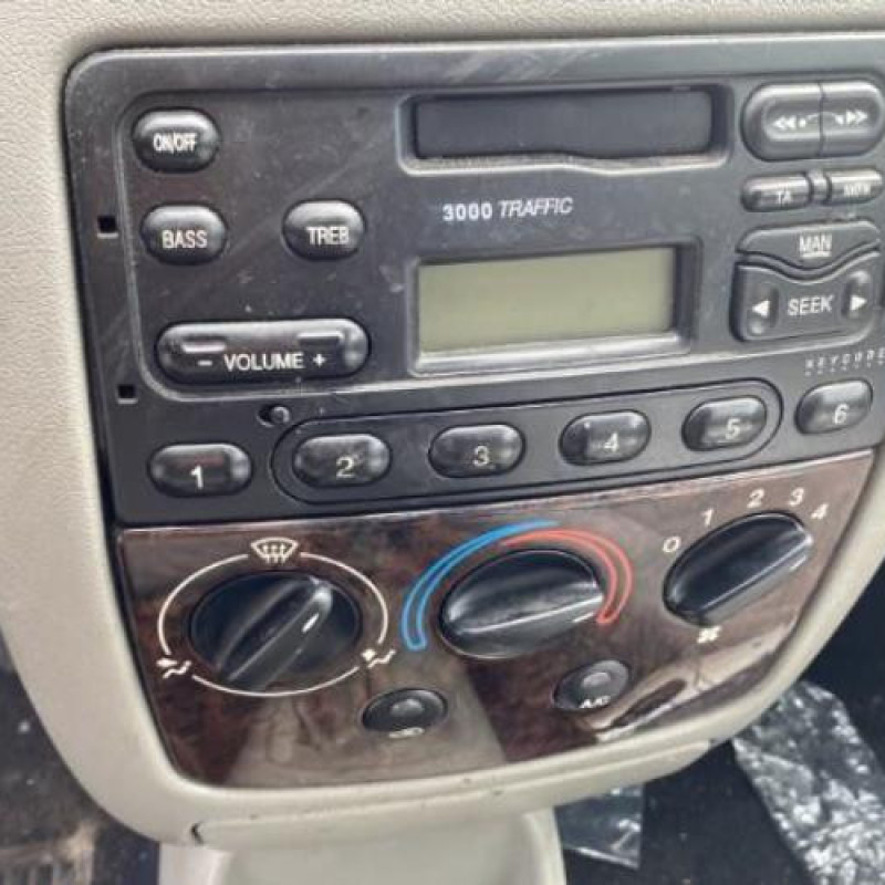 Moteur essuie glace arriere FORD FIESTA 4 Photo n°20