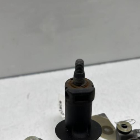 Moteur essuie glace arriere FIAT PUNTO 1