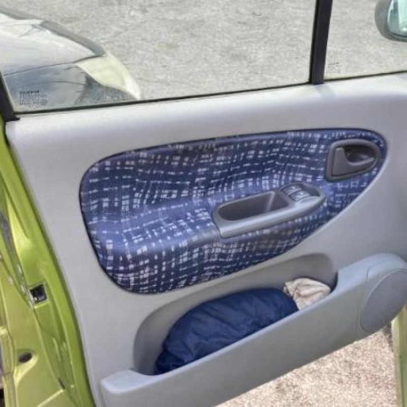 Moteur essuie glace arriere RENAULT SCENIC 1 Photo n°15