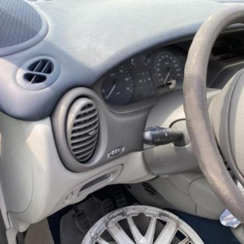 Moteur essuie glace arriere RENAULT SCENIC 1 Photo n°17