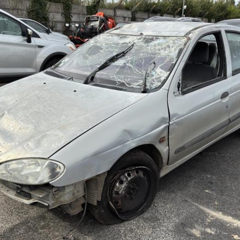 Moteur essuie glace arriere RENAULT MEGANE 1 Photo n°1