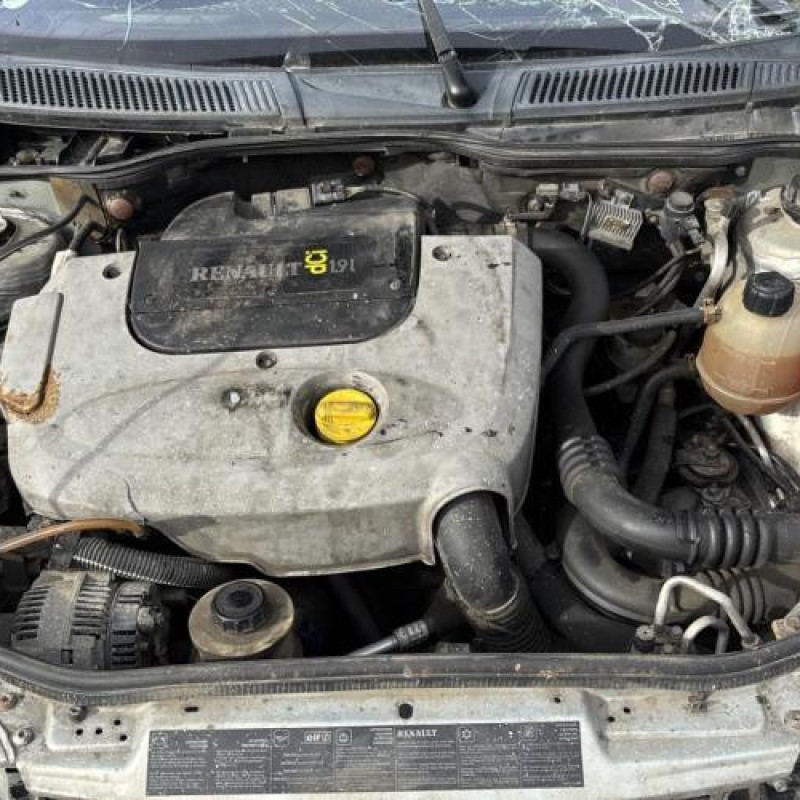 Moteur essuie glace arriere RENAULT MEGANE 1 Photo n°19