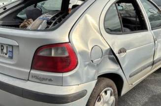 Cric RENAULT MEGANE 1