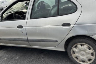 Cric RENAULT MEGANE 1