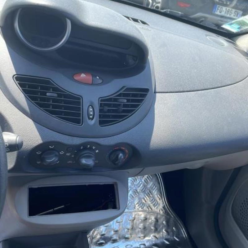 Ceinture arriere gauche RENAULT TWINGO 2 Photo n°7