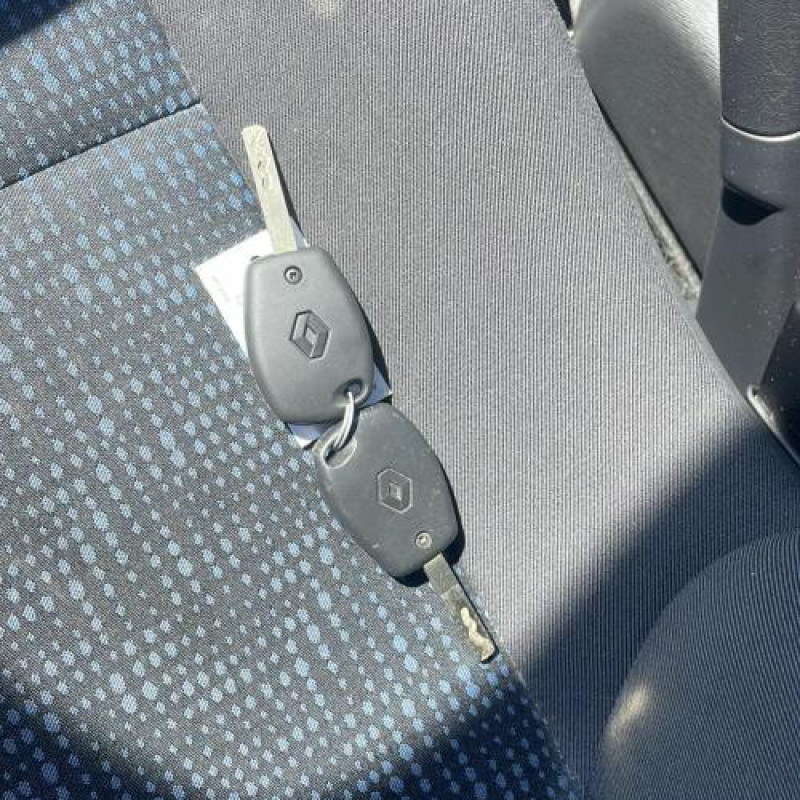 Ceinture arriere gauche RENAULT TWINGO 2 Photo n°9