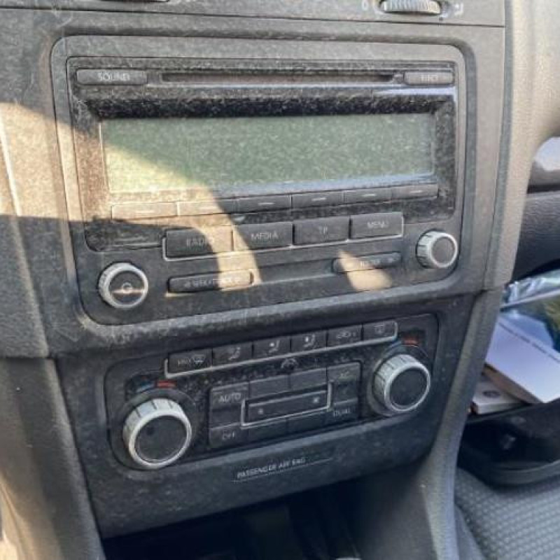 Interrupteur de leve vitre avant droit VOLKSWAGEN GOLF 6 Photo n°17