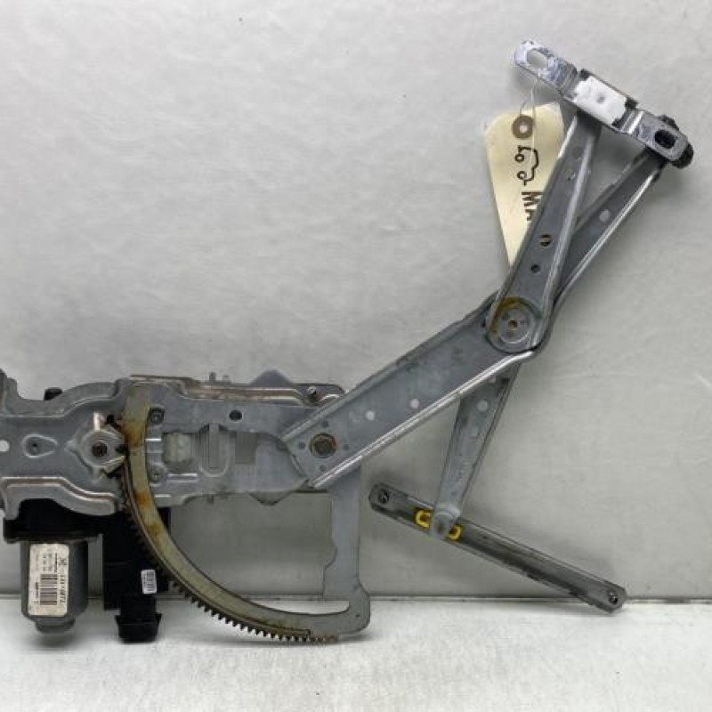 Leve vitre electrique avant gauche OPEL CORSA C Photo n°3