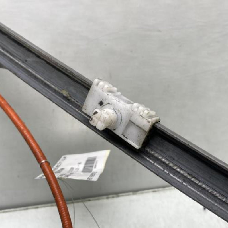 Leve vitre electrique avant gauche CITROEN SAXO Photo n°4