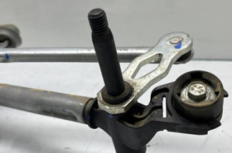 Moteur essuie glace avant PEUGEOT 2008 2