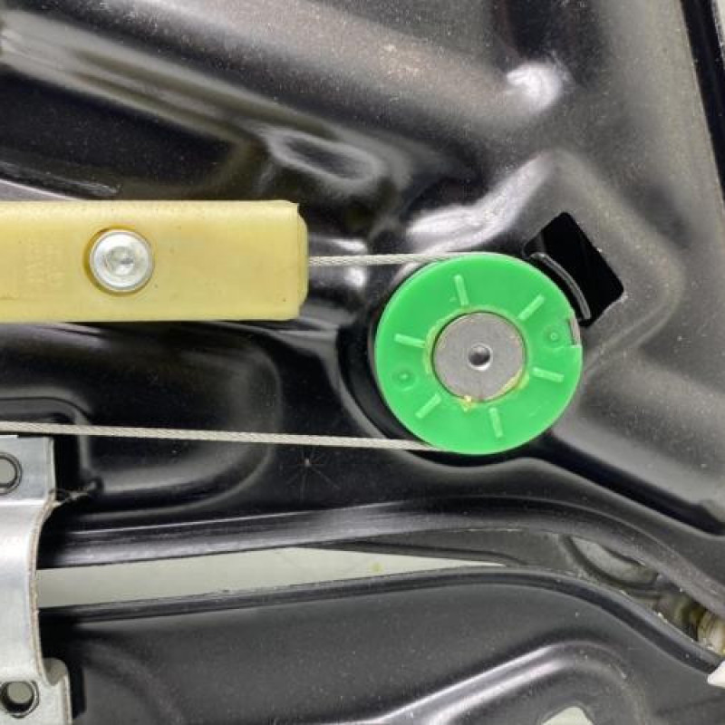 Leve vitre electrique arriere droit VOLKSWAGEN EOS Photo n°3