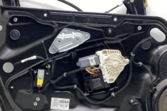 Leve vitre electrique avant gauche VOLKSWAGEN PASSAT 5