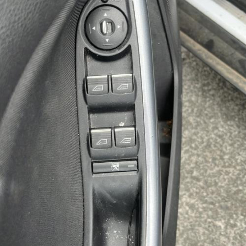 Moteur essuie glace avant droit FORD FOCUS 3 Photo n°19