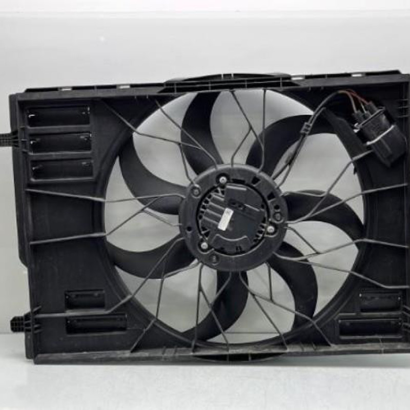 Moto ventilateur radiateur MERCEDES CLASSE CLA 118 SHOOTING Photo n°4