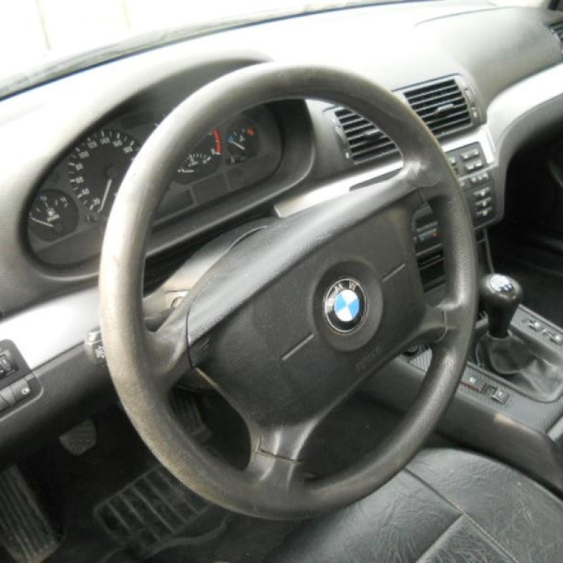 Malle/Hayon arriere BMW SERIE 3 E46 Photo n°10