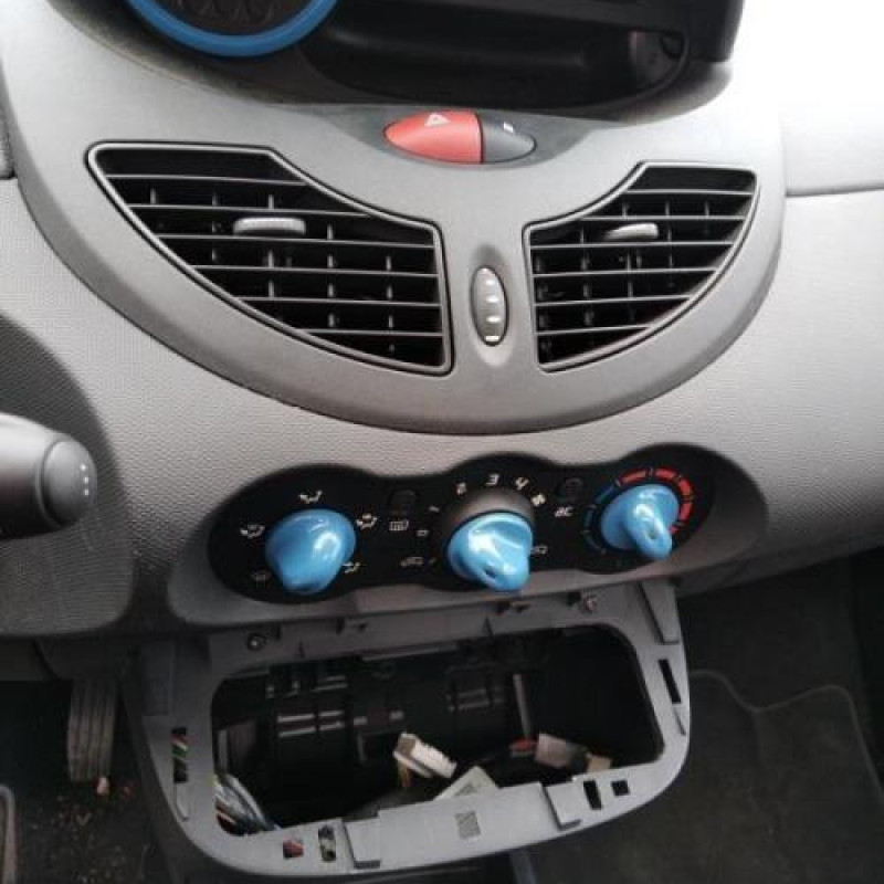 Air bag conducteur RENAULT TWINGO 2 Photo n°5