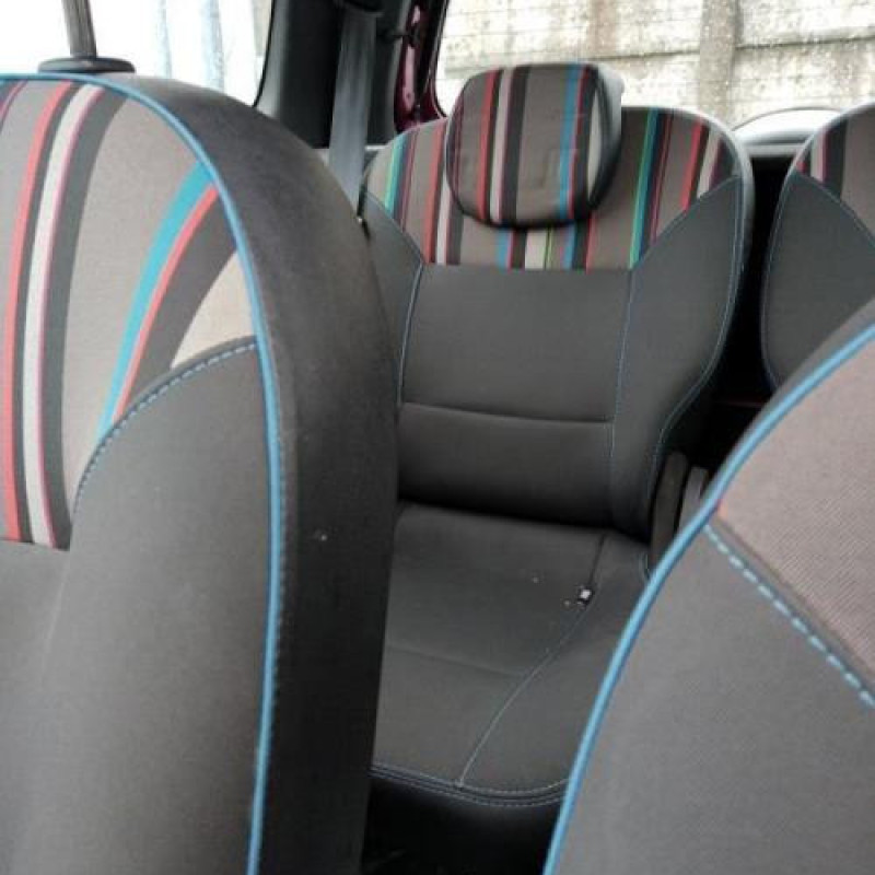 Air bag conducteur RENAULT TWINGO 2 Photo n°9