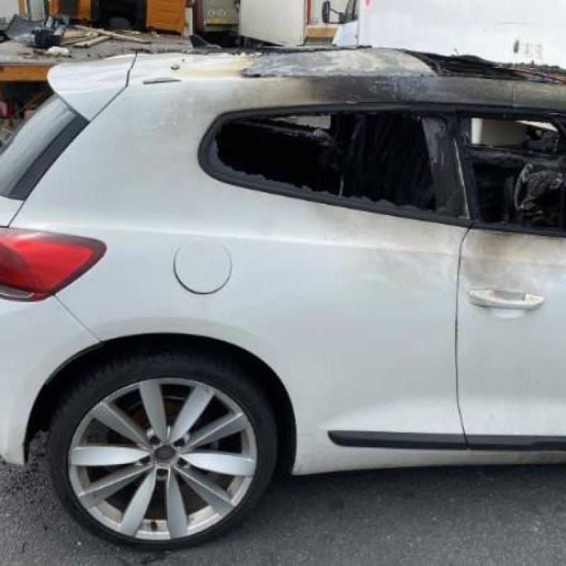 Bras essuie glace arriere VOLKSWAGEN SCIROCCO 3 Photo n°6