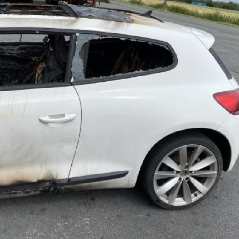 Bras essuie glace arriere VOLKSWAGEN SCIROCCO 3 Photo n°10