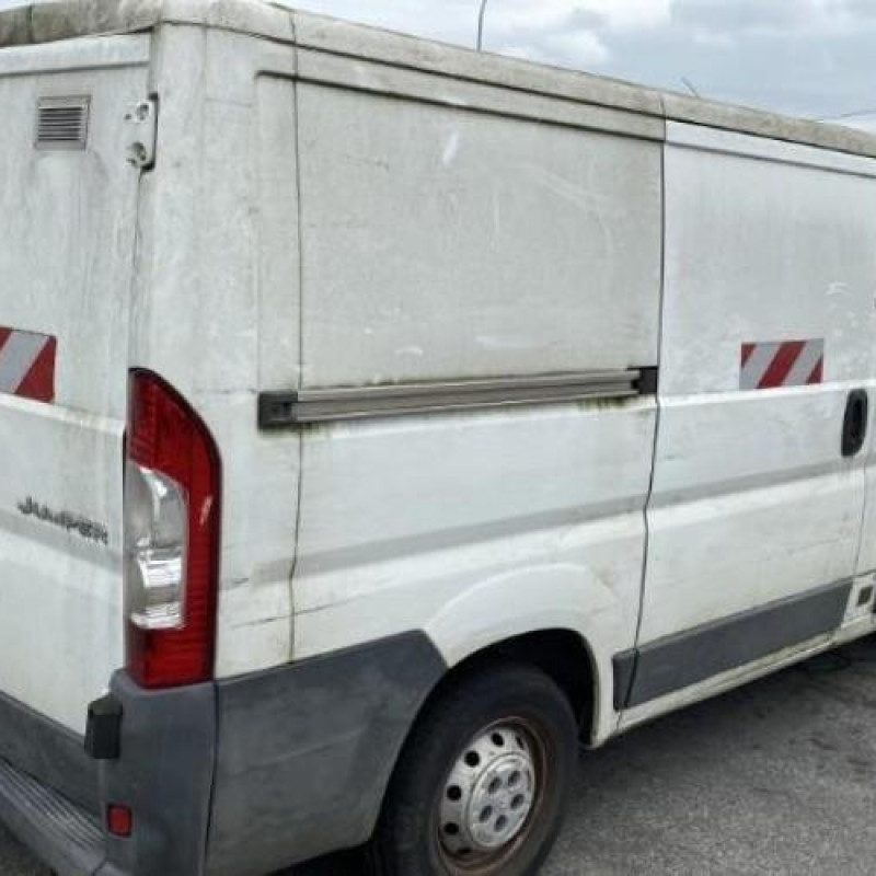 Crosse avant droit CITROEN JUMPER 3 Photo n°4