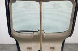 Malle/Hayon arriere TOYOTA AVENSIS 2