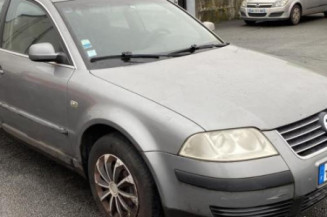 Autoradio d'origine VOLKSWAGEN PASSAT 4